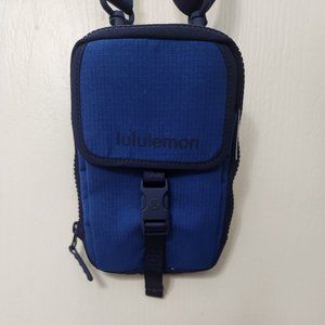 Lululemon cellphone purse